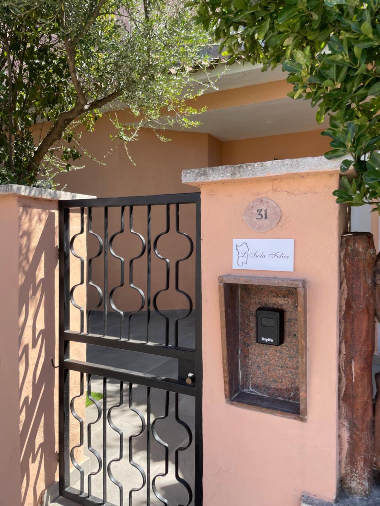 L'Isola Felice Apartment Olbia Exterior foto